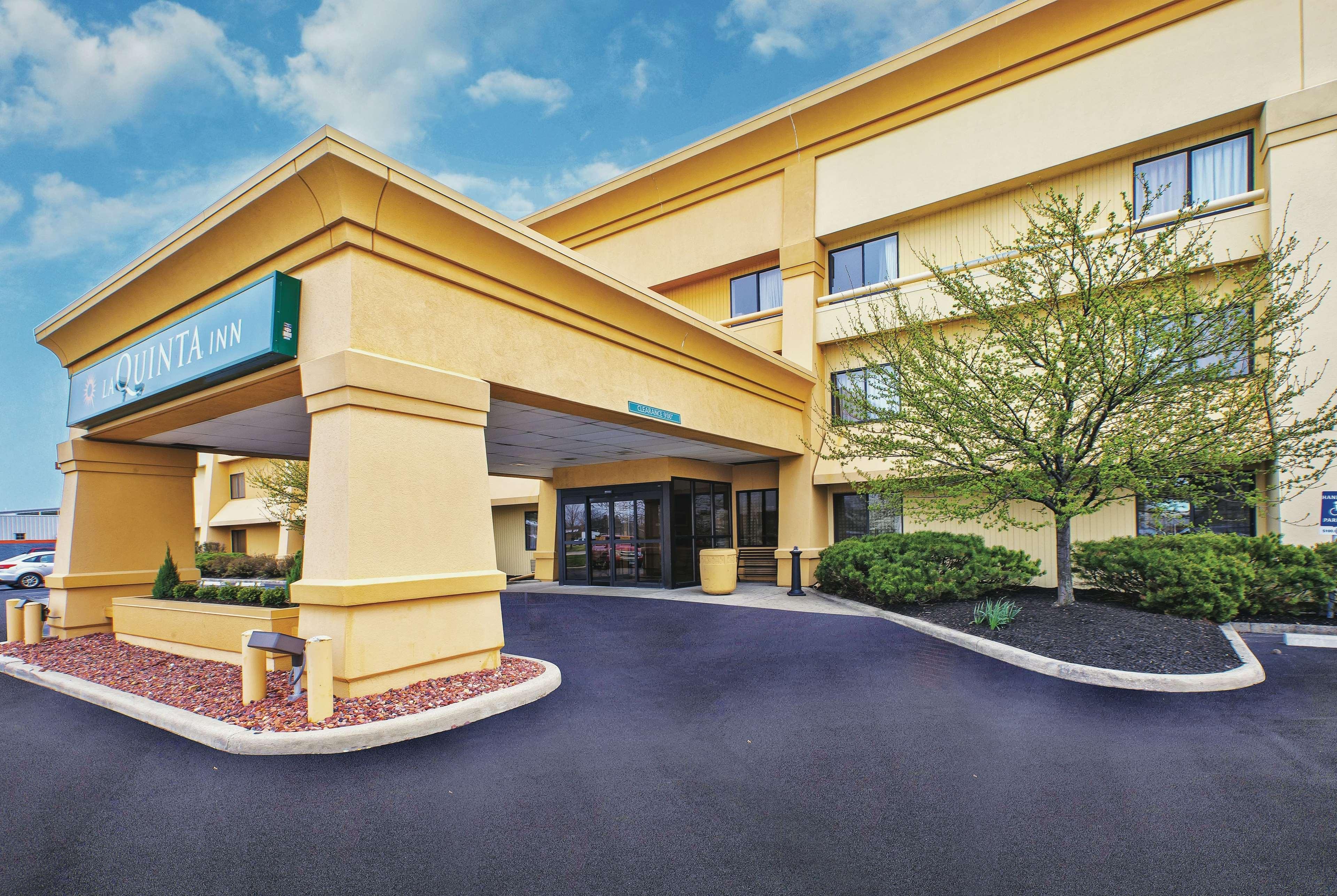 La Quinta Inn By Wyndham Toledo Perrysburg Exterior photo